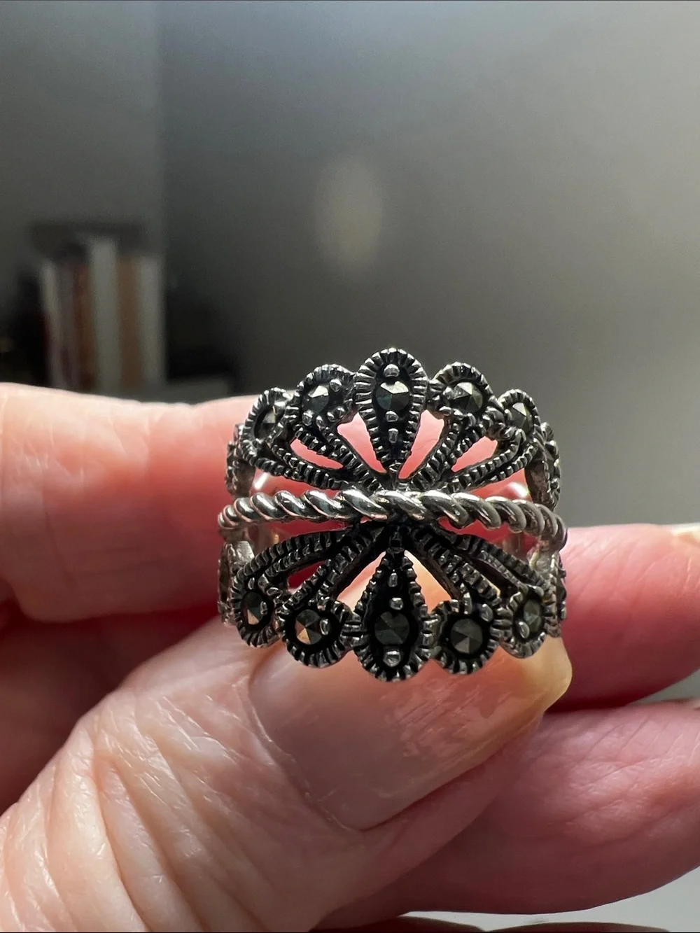 Intricate Silver-Tone Filigree Statement Ring - Vintage